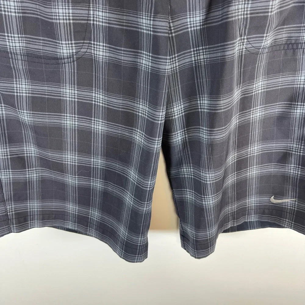 Nike Golf Dri-FIT Plaid‎ Shorts Boys XL Grey Black Checkered Performance 508412